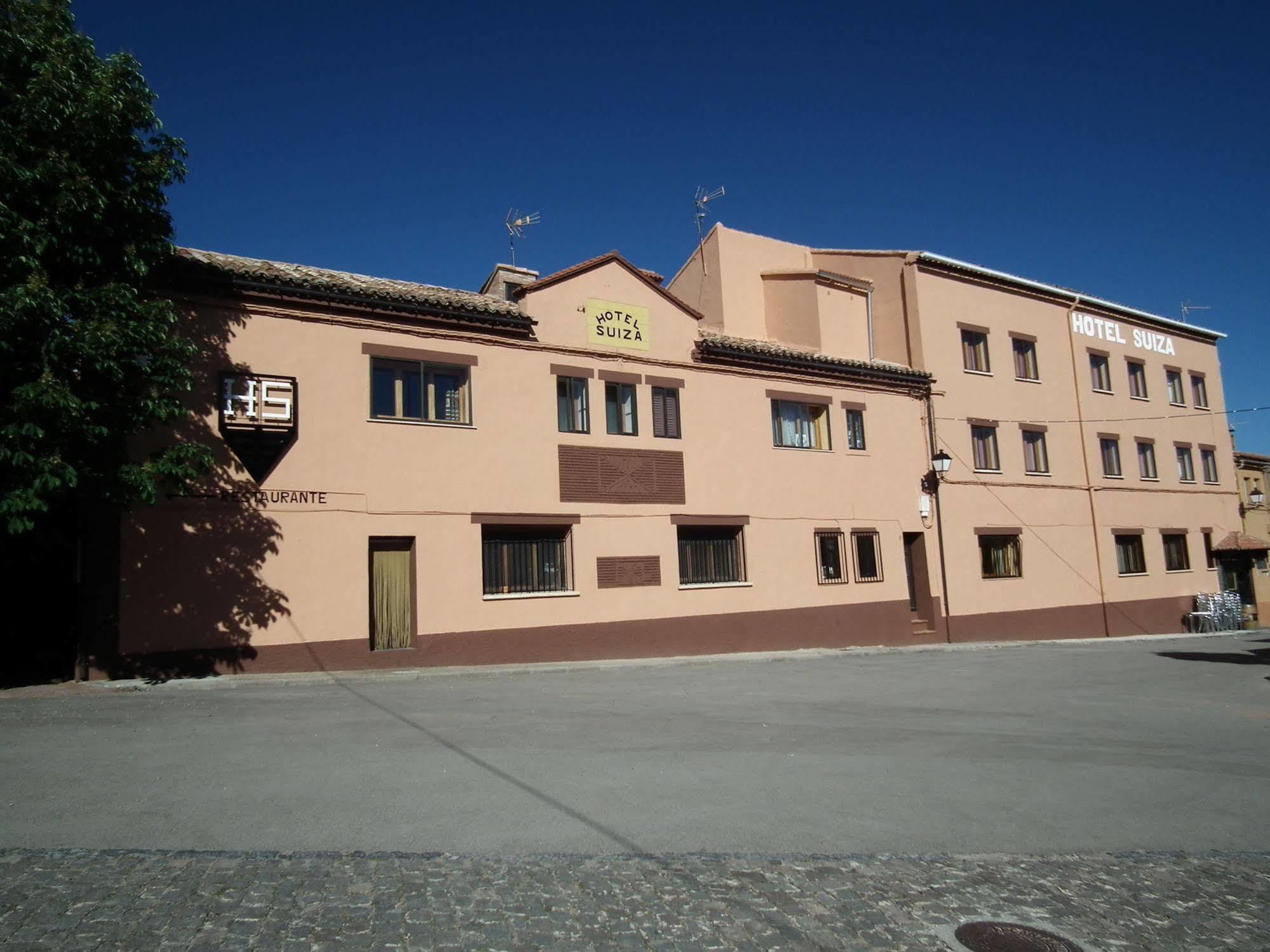 Hotel Suiza Bronchales Exterior photo